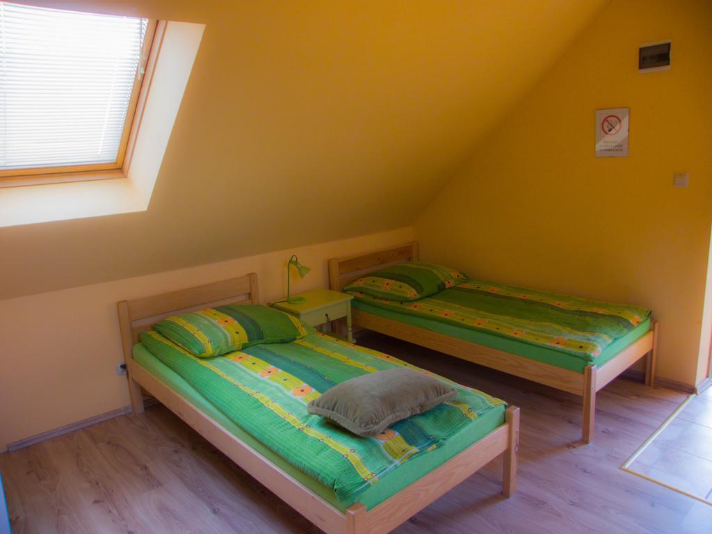 Gospodarstwo Agroturystyczne Ania I Filip Izabelin  Exterior photo