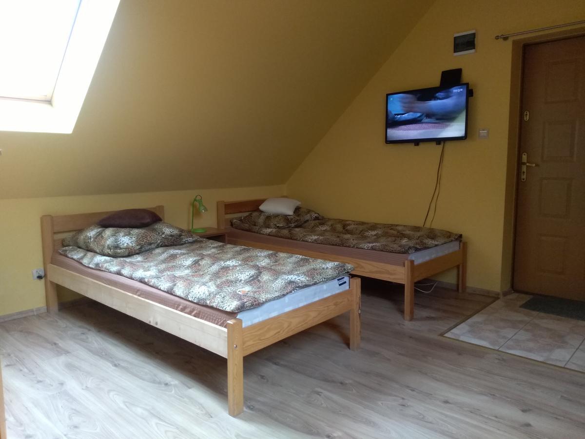 Gospodarstwo Agroturystyczne Ania I Filip Izabelin  Exterior photo