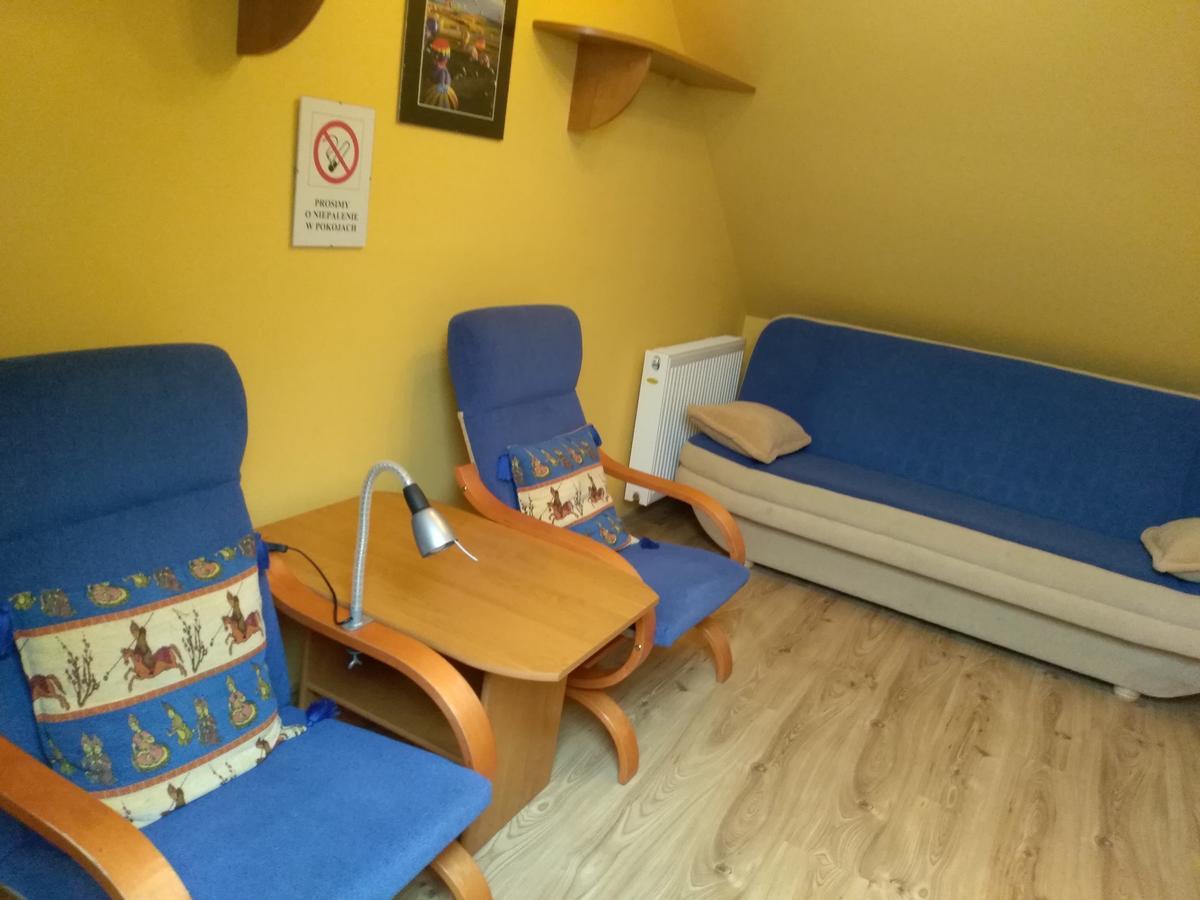 Gospodarstwo Agroturystyczne Ania I Filip Izabelin  Exterior photo